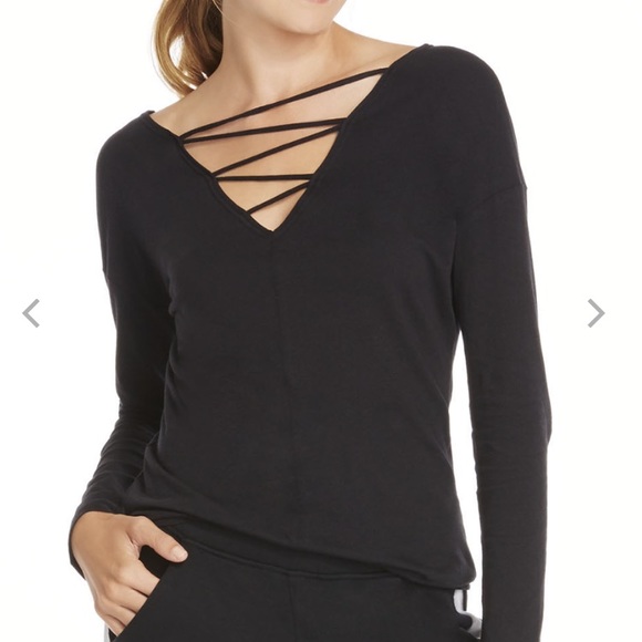 Fabletics Tops - Fabletics NWT Siren Convertible Top M/8 black